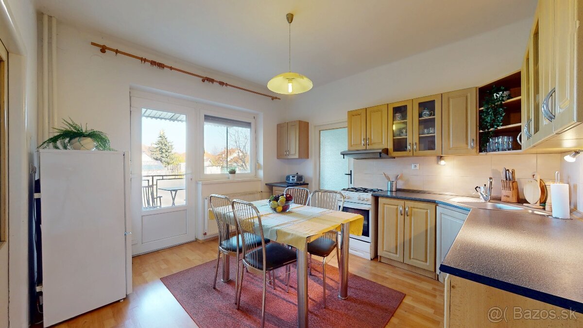 5 izbový rodinný dom s garážou, pivnicou, Kodalyová ul. - 8