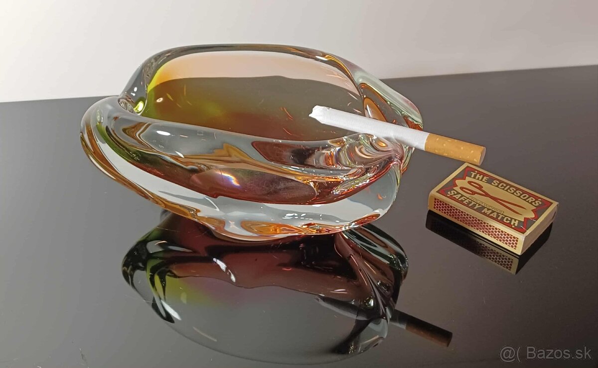 Nádherný popolník, miska z hutného skla návrh Jozef Rozínek - 8