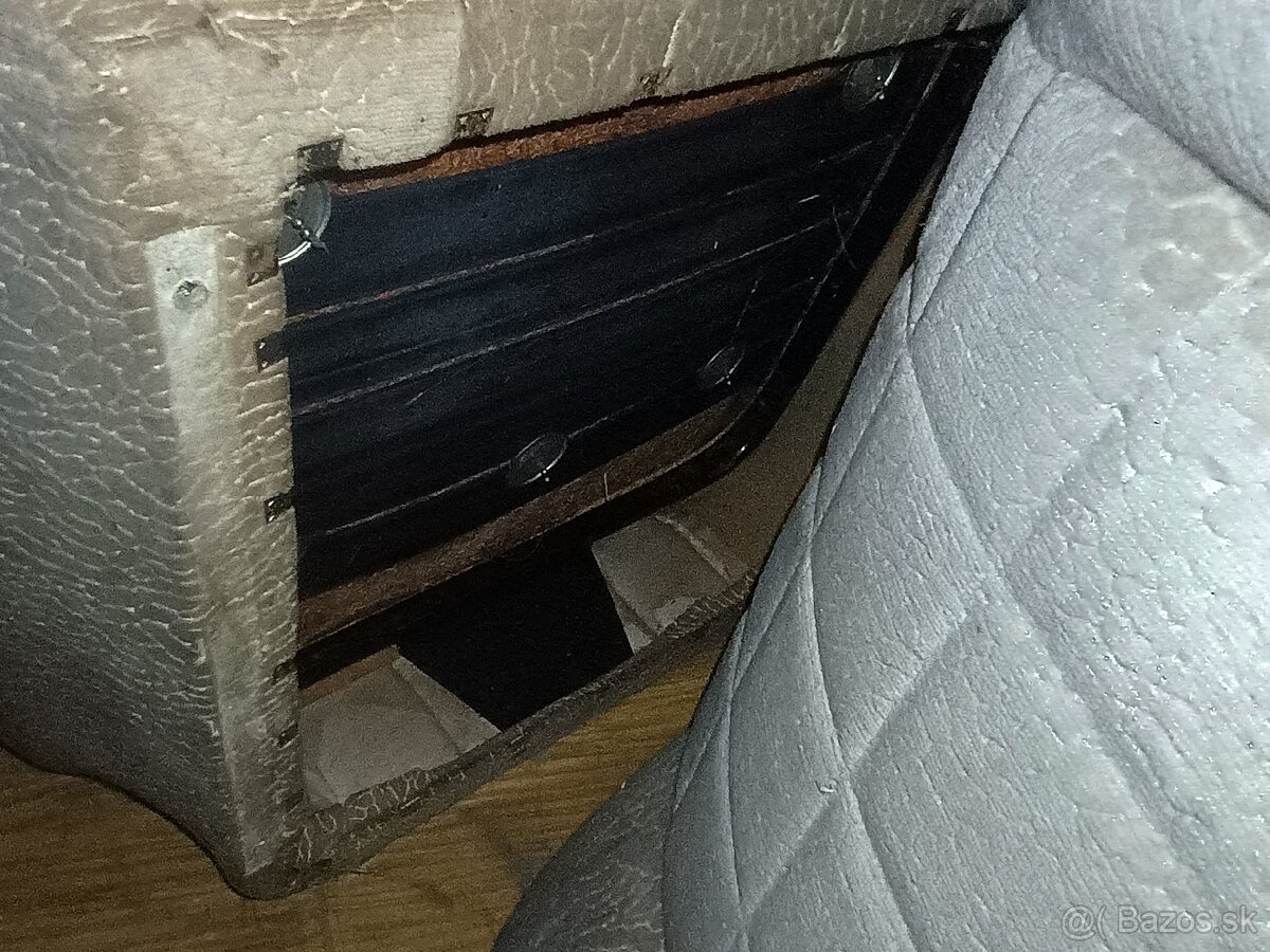 Tatra 613 sedadlá - 8