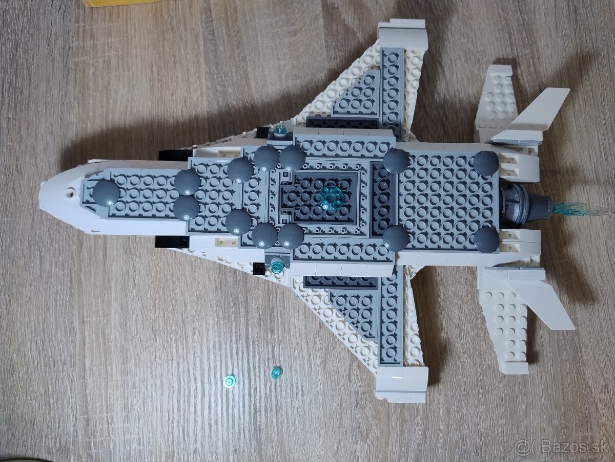 LEGO Marvel 76130 – Stíhačka Tonyho Starka - 8