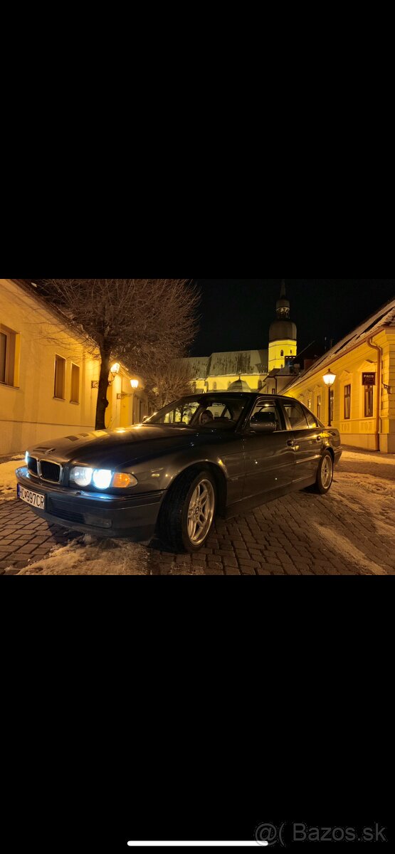 BMW E38 728i - 8
