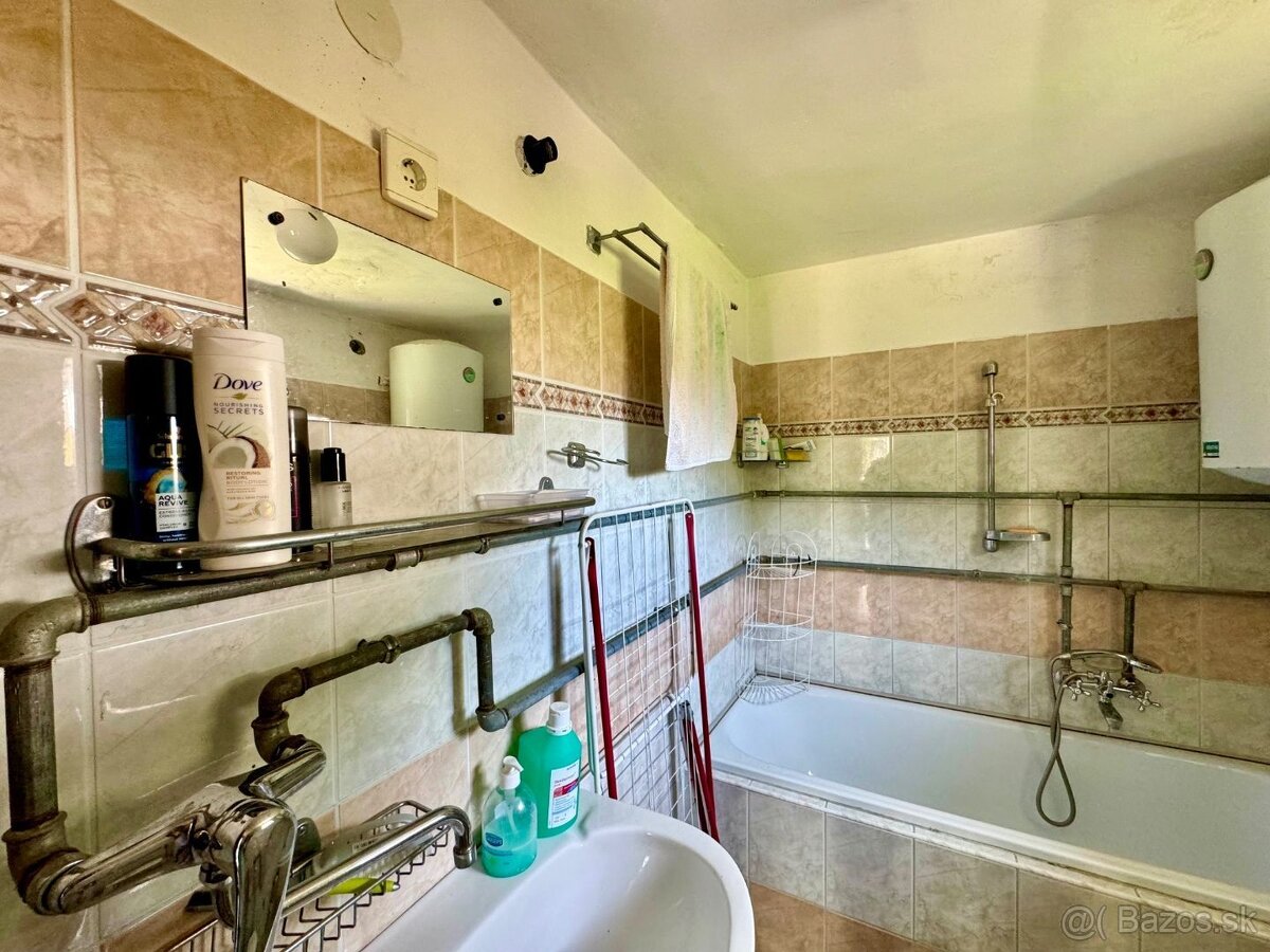 MAĎARSKO - TERESZTENYE 2 IZBOVÝ RODINNÝ DOM S LETNOU KUCHY - 8