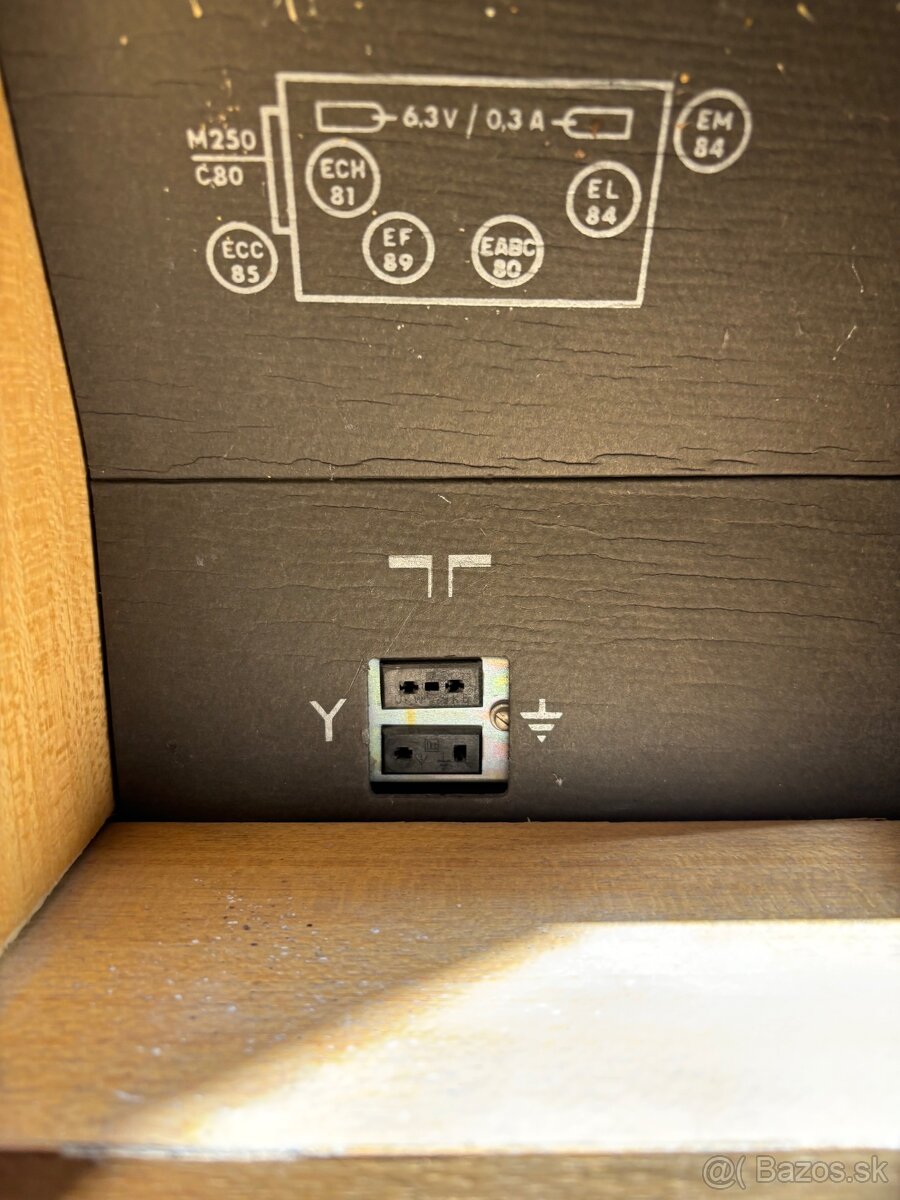 Predám gramorádio RESPROM A104, Akord - 8