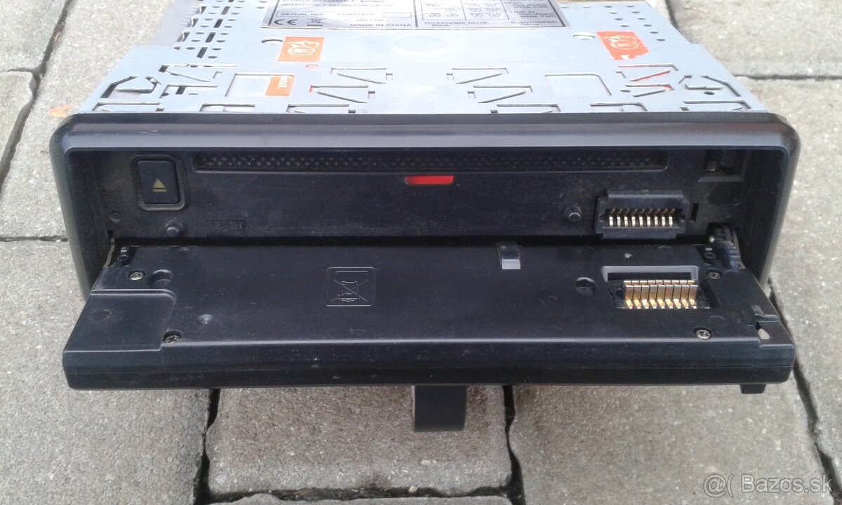 Autorádiá Sencor,Sony,Pioneer a mikrofón - 8