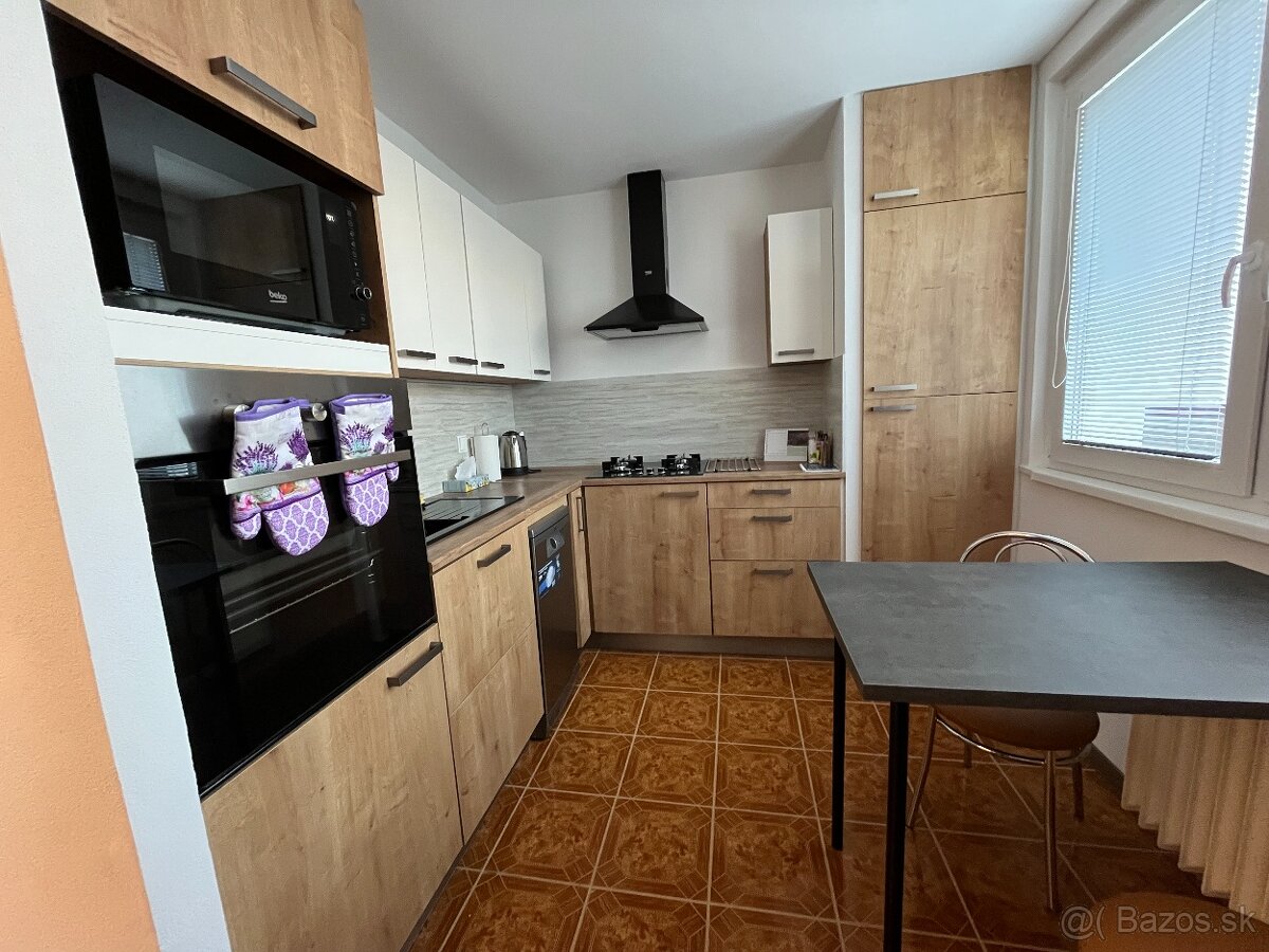 BEZ PROVÍZIE Prenájom 3-izbového bytu – Bilíkova ulica, Br - 8