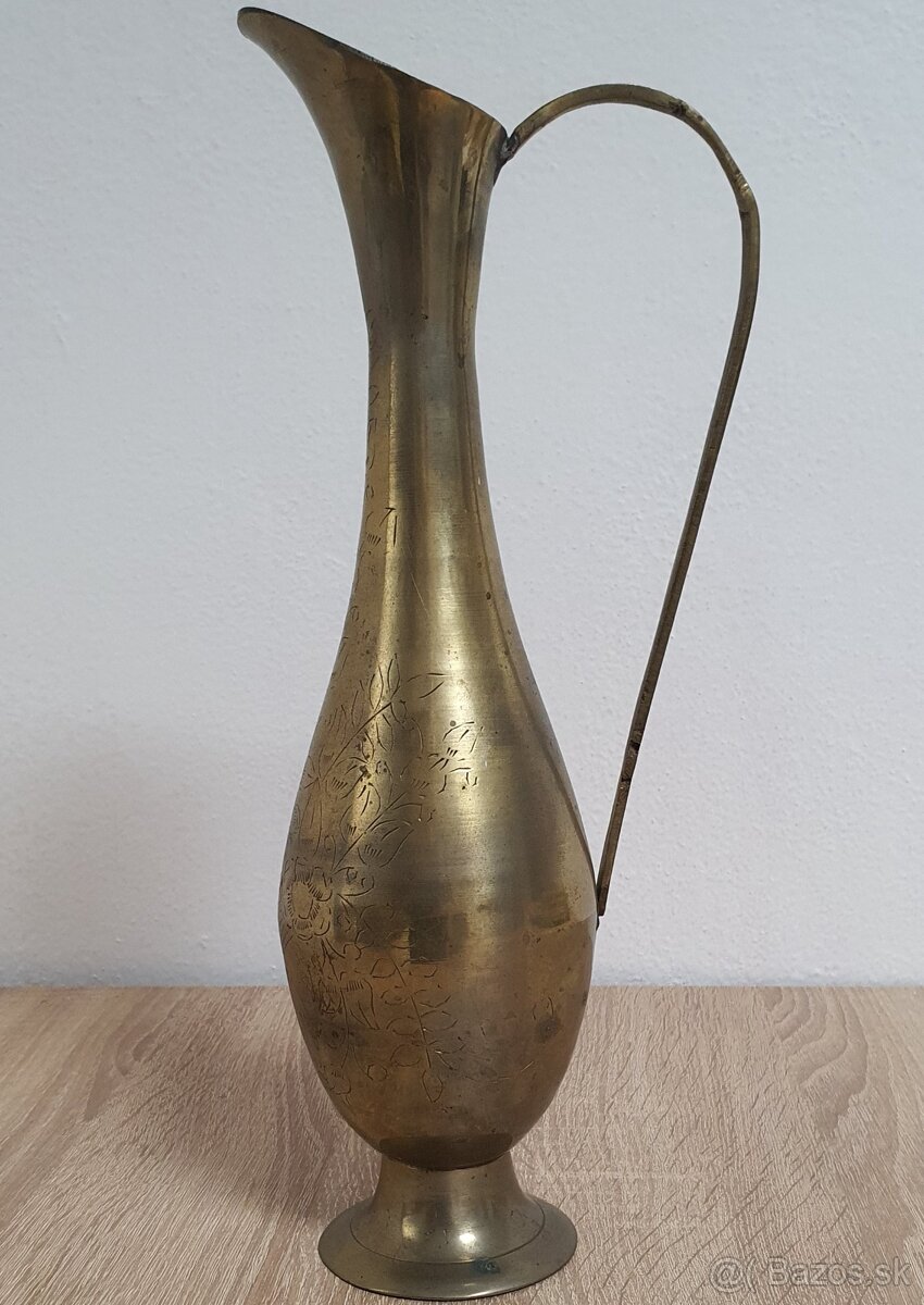 Poháre, čaše, vázy, ozdobné tanier, misa. - 8