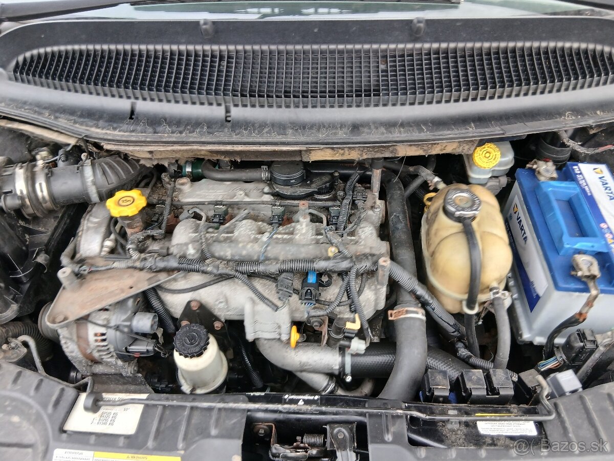 Predám Chrysler Voyager - 8