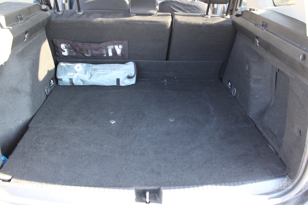 Dacia Duster 1,6 i 16V 4x4 84 kW 4WD - 8