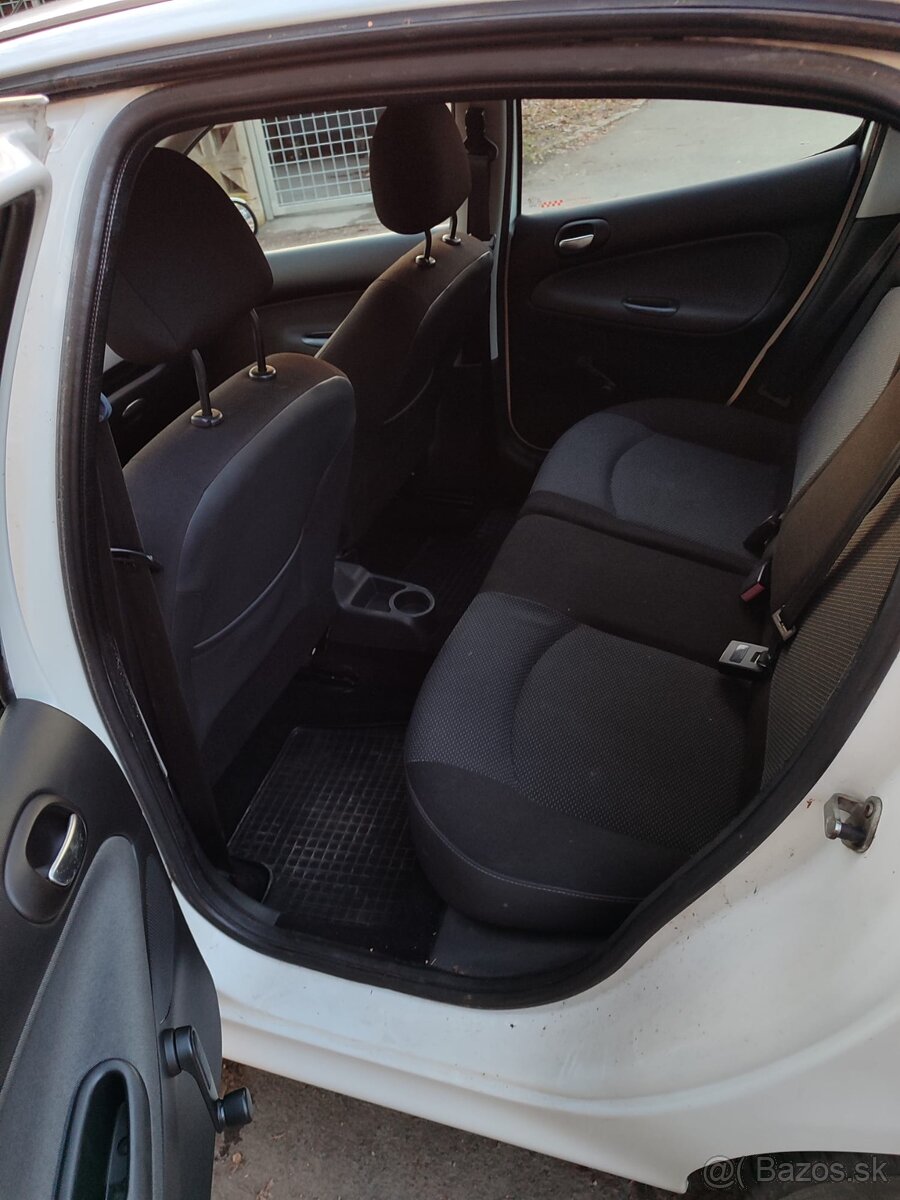 Peugeot 206+ - 8