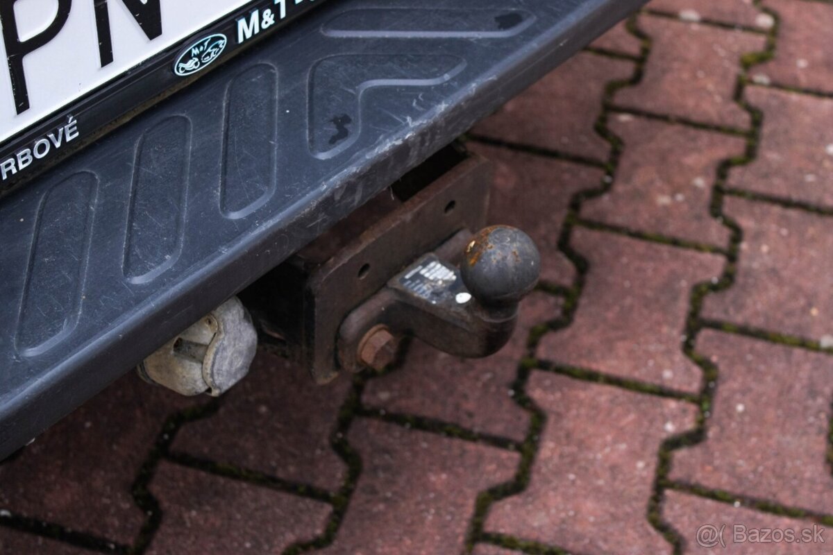 Nissan Navara DoubleCab 2.5D XE - 8