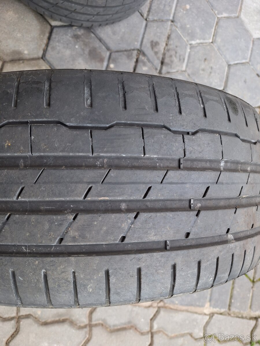 Sada 4ks pneu R18 – Hankook 225/40 + Tomason 255/35 - 8