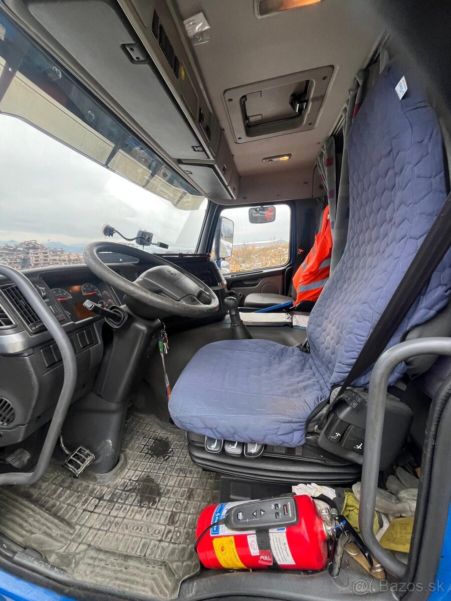 VOLVO FM9 62R 300 - 8
