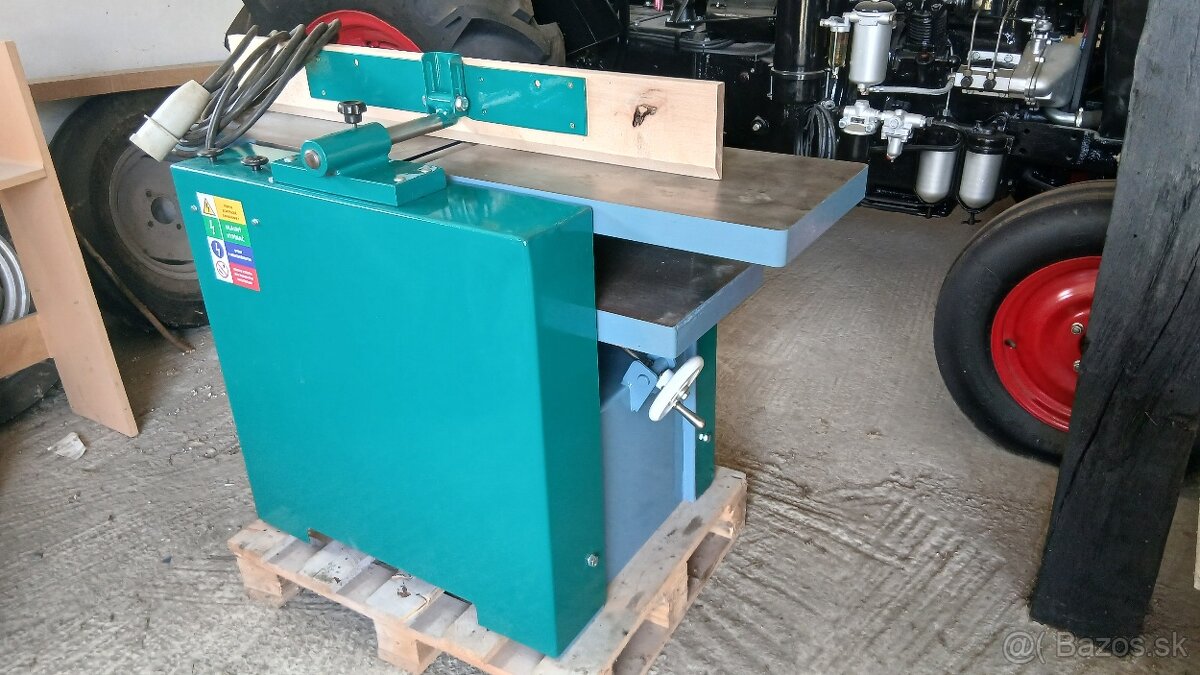 Hoblovacka zrovnavačka hrubkovacka kdr 300 - 8