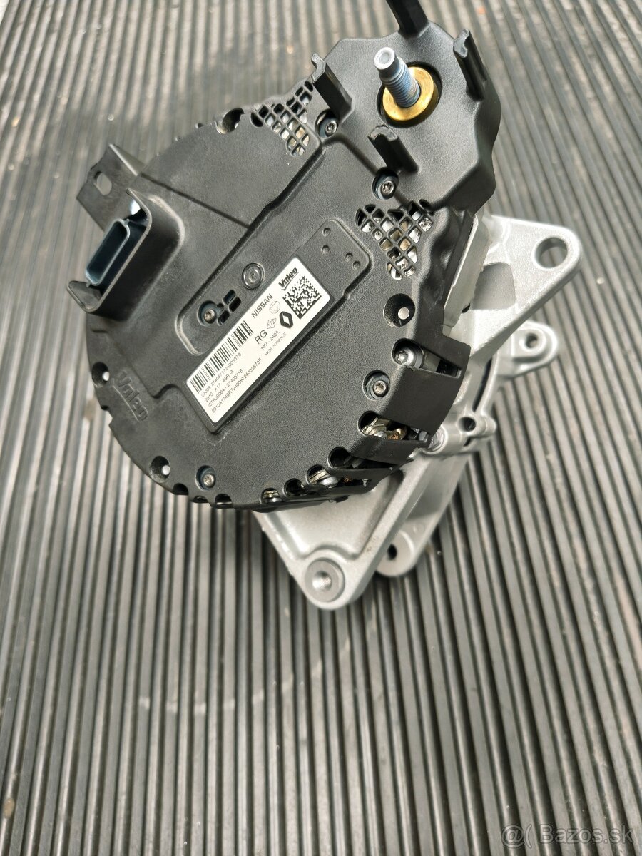 Alternátor, Štartér - generátor Nissan - 8