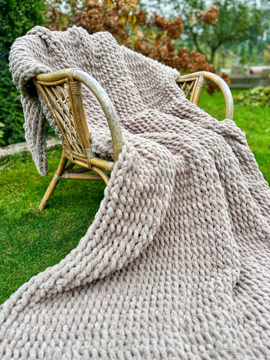 Puffy svetríky, čiapky, sály a deky - handmade - 8