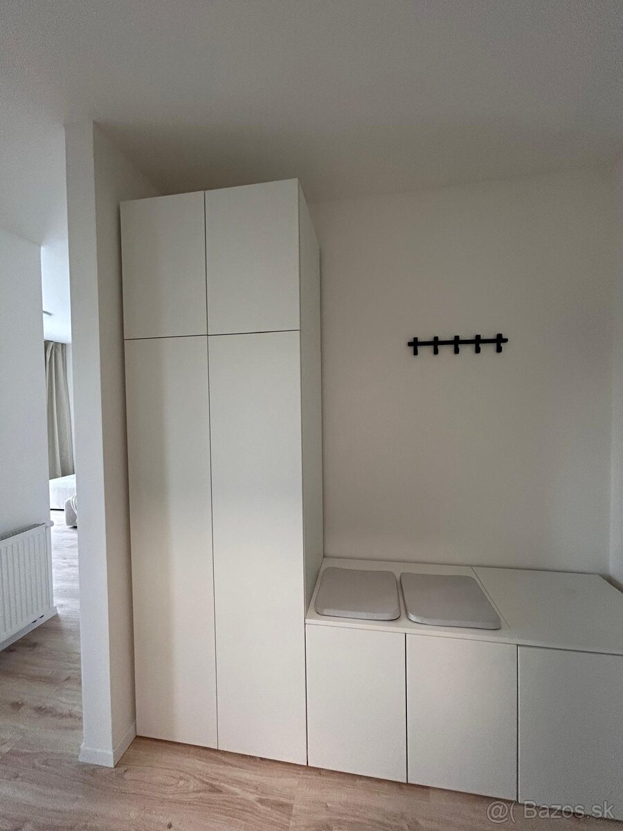 Prenájom bytu 2-izbový • 46 m², 720 €/mes. 720€+150€+100€= n - 8