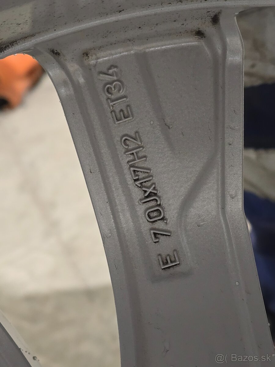 Zimná Sada Audi Q2/Vw Passat, Superb 215/55 R17 - 8