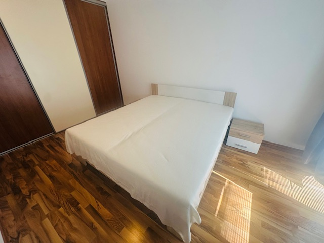 BA II. Ružinov - 2 izbový zariadený byt pri Avione - 8