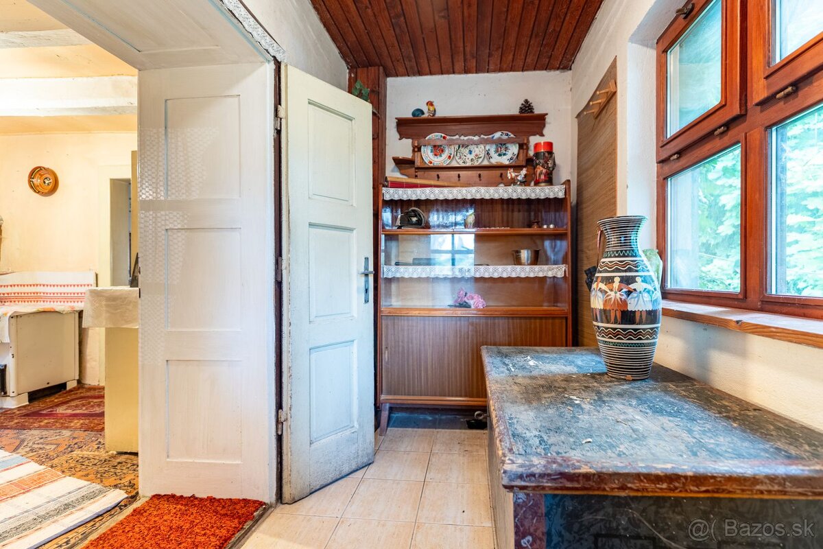 REZERVOVANÝ 200 ROČNÝ RODINNÝ DOM V MESTE VRANOV NAD TOPĽOU - 8