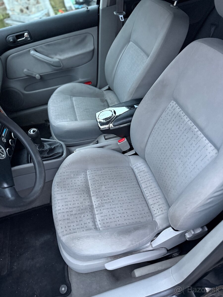 Volkswagen Golf 4 1.4 benzín - 8