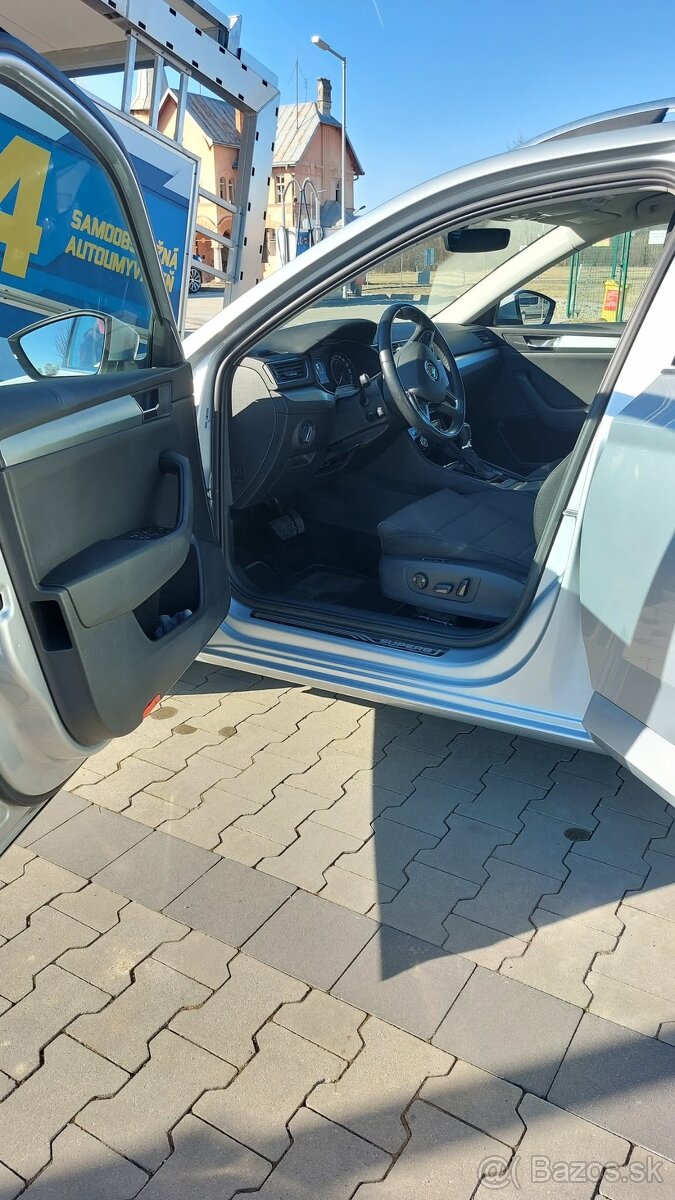 Škoda Superb Combi 2.tdi - 8