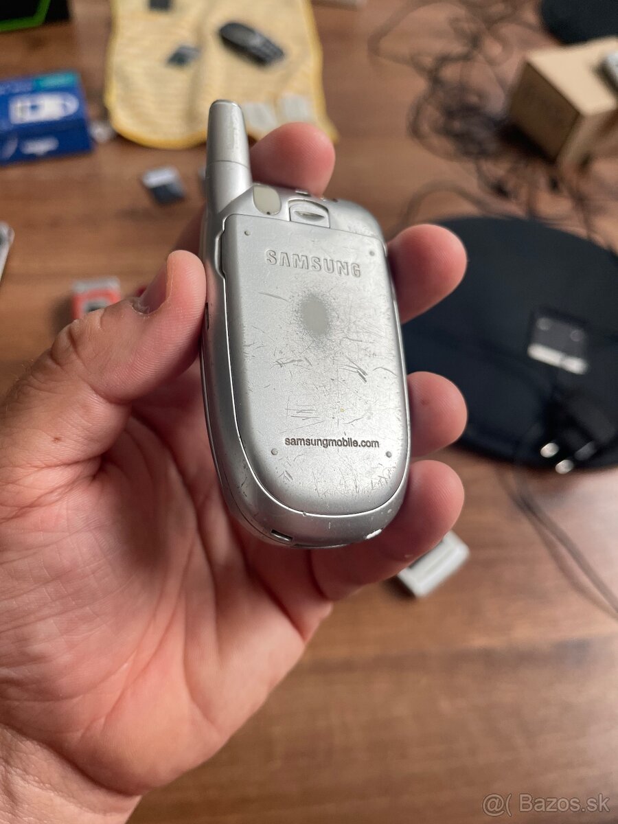 Samsung SGH F-480i Raritka, DARČEK - 8