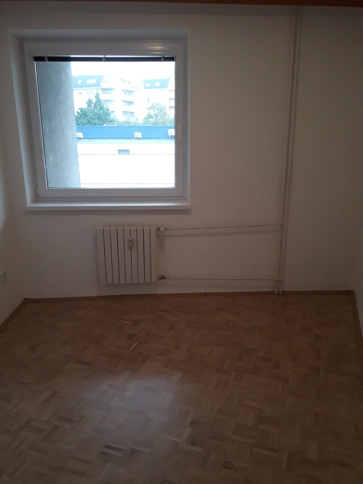 Realitný kancelária REALADR s.r.o. - 8