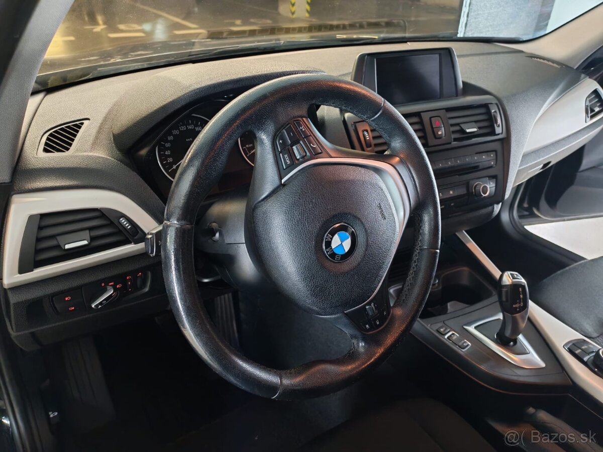 BMW 116d AUTOMAT - 8