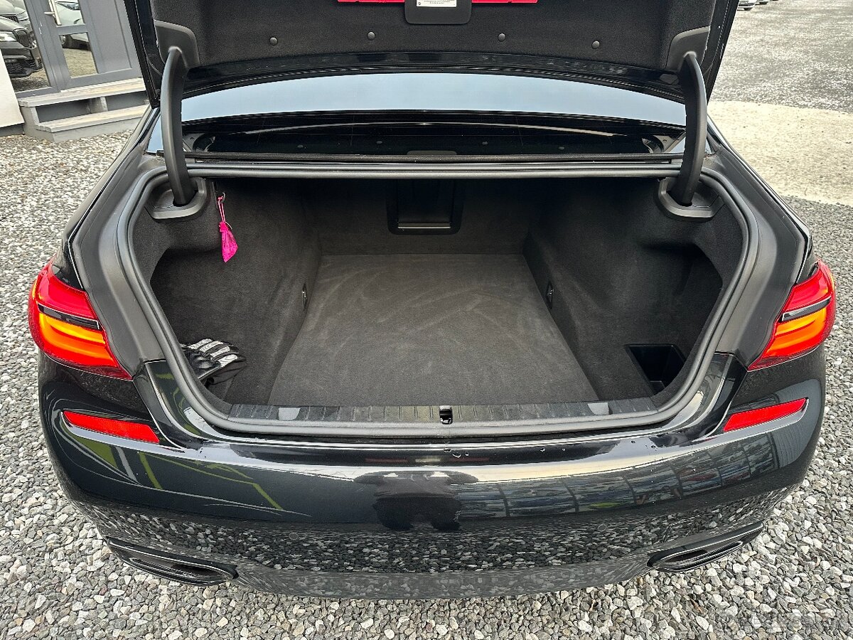 BMW Rad 7 740d xDrive A/T - 8