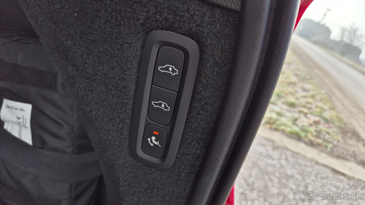 Volvo XC90 XC 90 D5 235k Drive-E R-Design 7m AWD A/T - 8