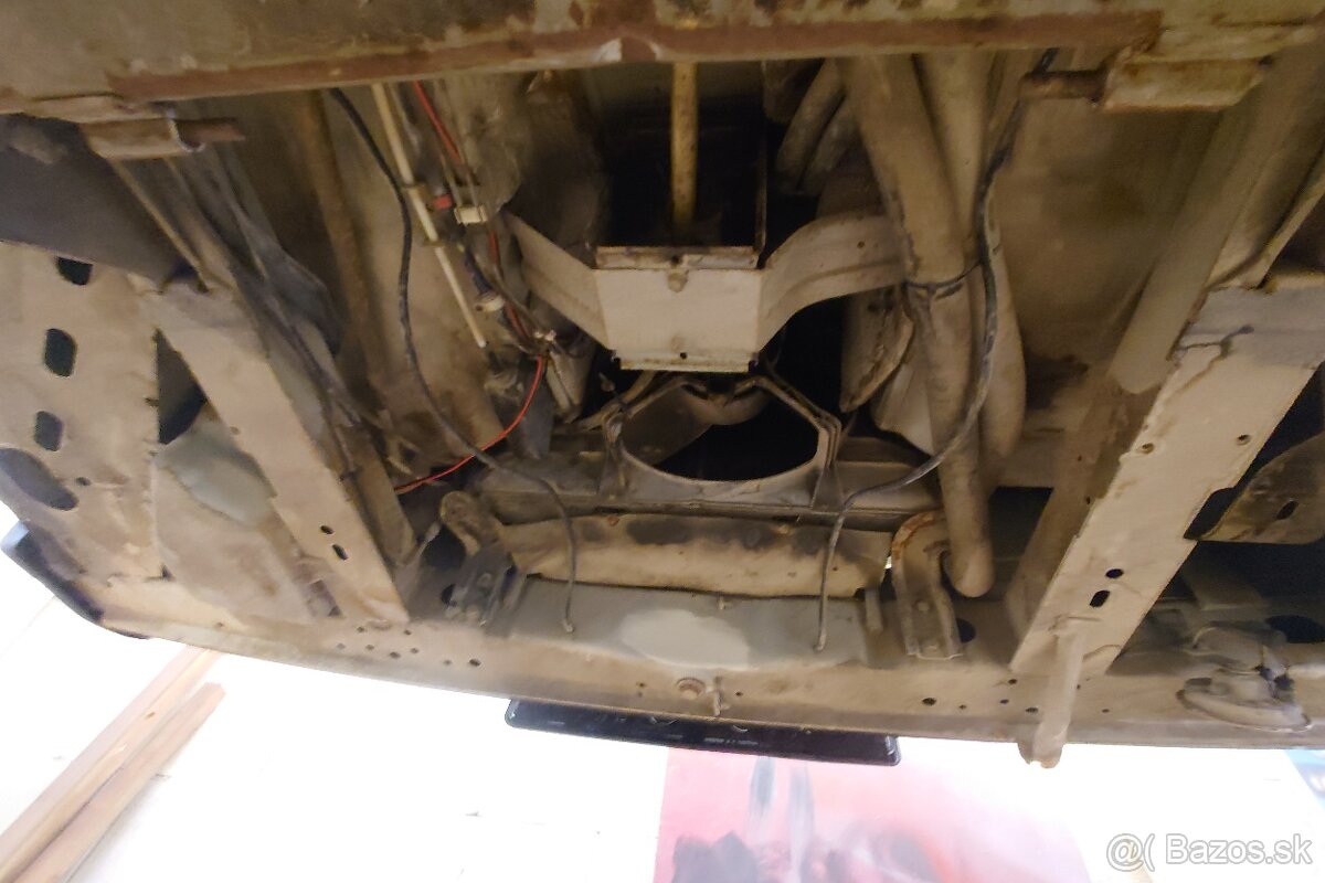 Vw T3 bus 1,6 Td - 8