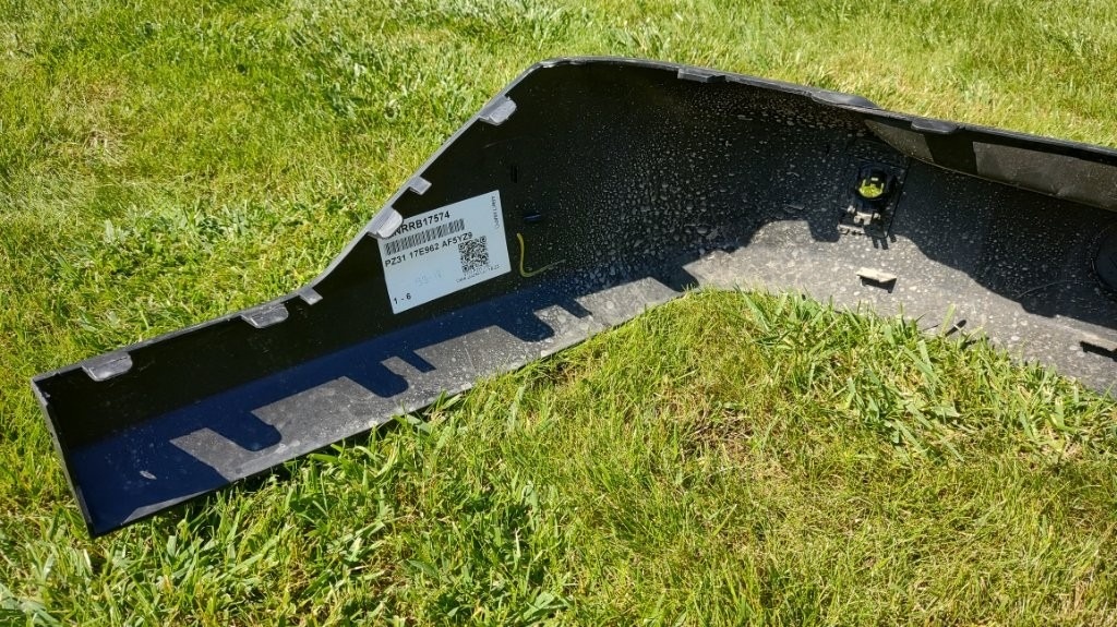 Ford Transit Tourneo Custom II 2 MK2 2023 - zadny naraznik - 8