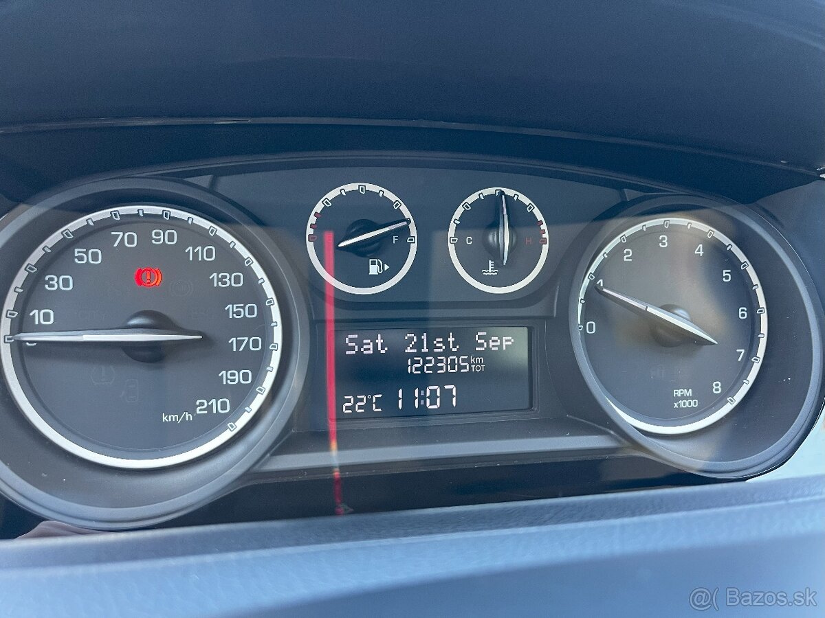 Lancia Ypsilon vybava GOLD 1.2i - NOVA STK - 8