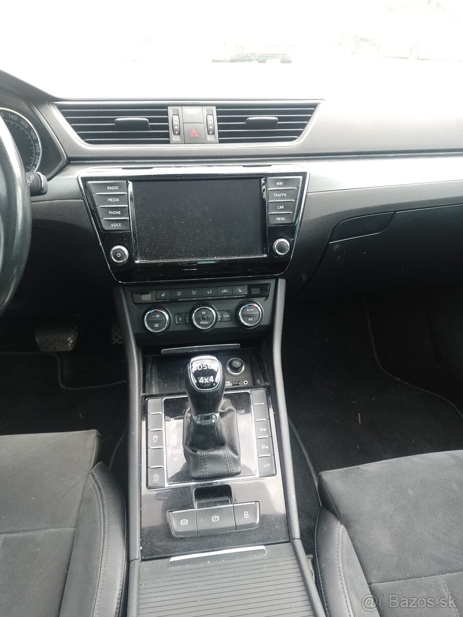 Predám 4x4 Škoda Superb 3 combi ročník 2016 DSG - 8