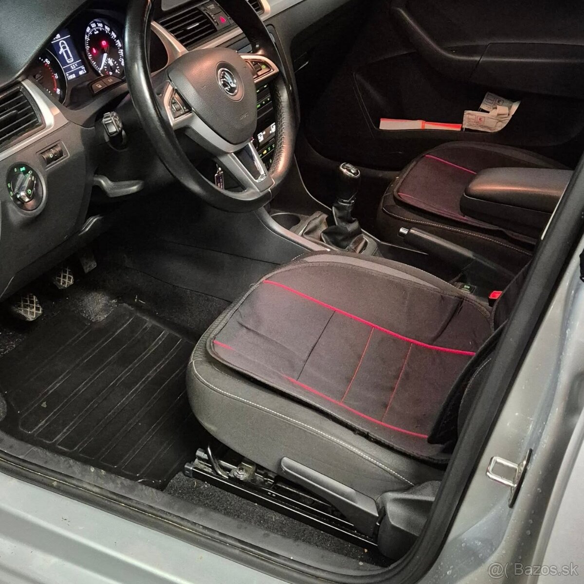 Škoda rapid spaceback 1.2 2015 - 8