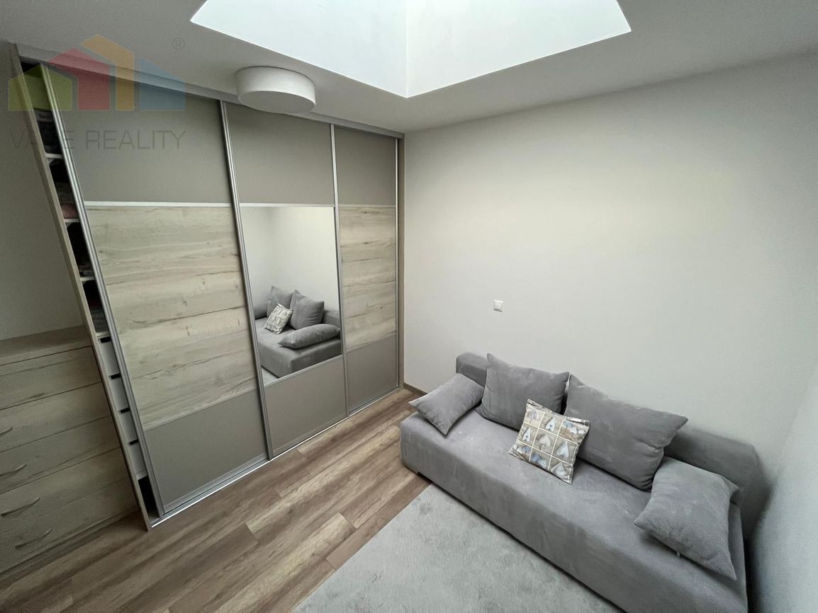 Predám 3 izbový byt Trenčianske Teplice, Terasa, Parkovacie - 8