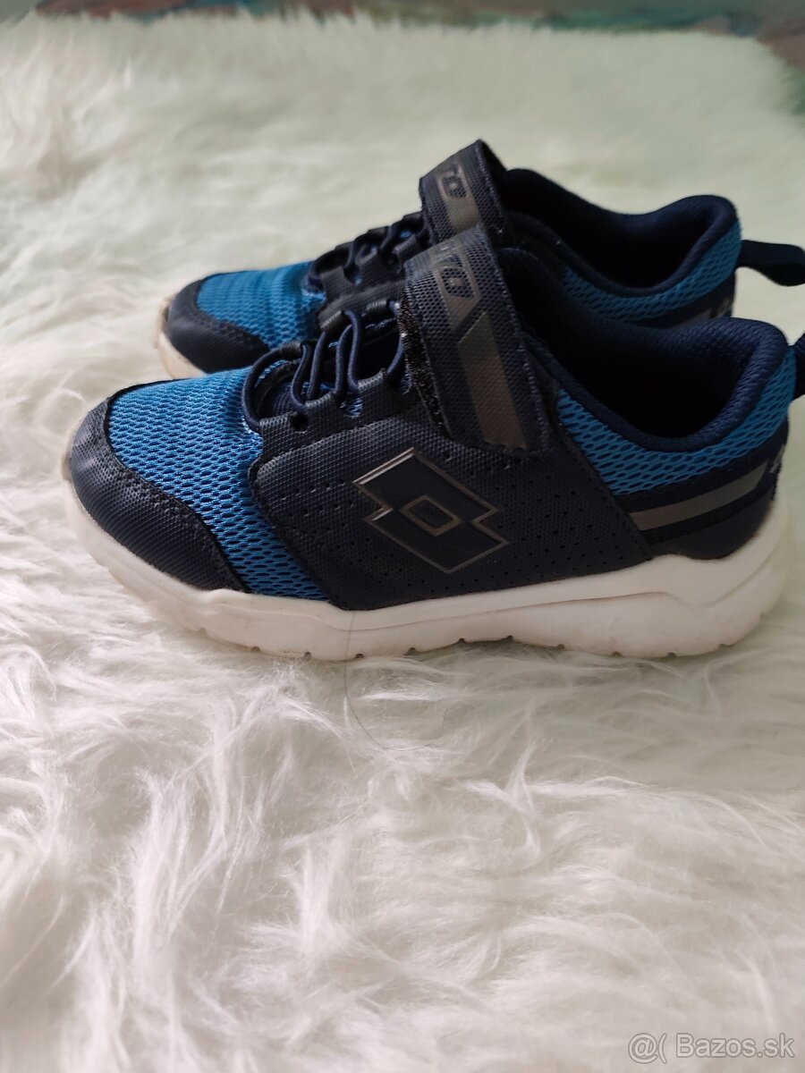 Sandálky, papučky, tenisky - 8