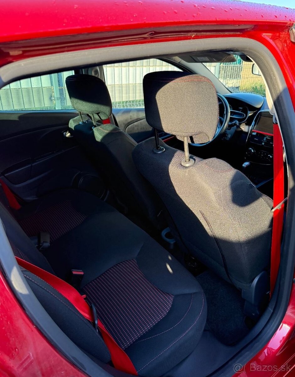 Renault Clio TCe 220 EDC - 8