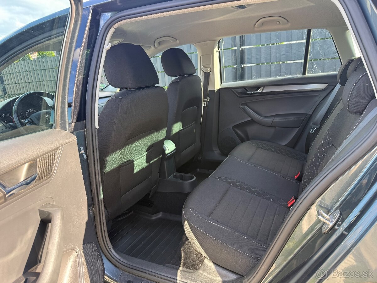 Škoda Rapid Spaceback SB 1.0 TSI 110k Style EU6 - 8