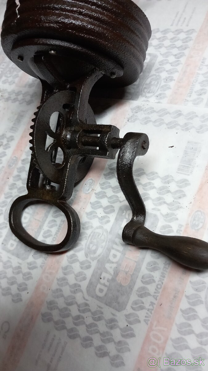 Starožitný liatinový mixér - 8