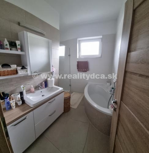 Predám novostavbu RD v Dubnici nad Váhom - 8