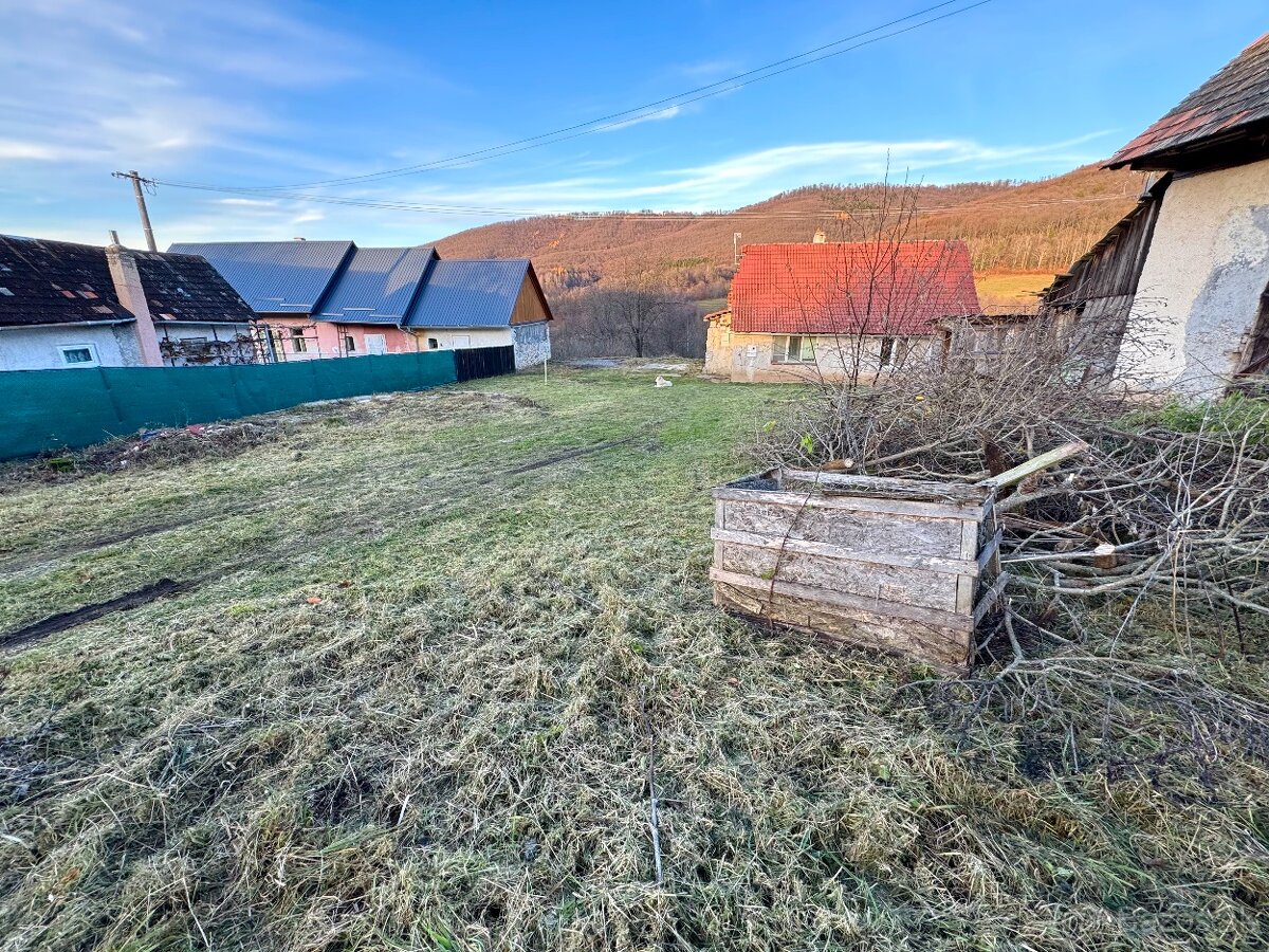 Pozemok so starším rodinným domom Zvolen- Sekierska dolina - 8