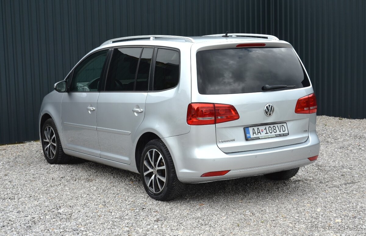 Volkswagen Touran 1.60 TDI , 1. majiteľ, Sr. voz, automat, 7 - 8