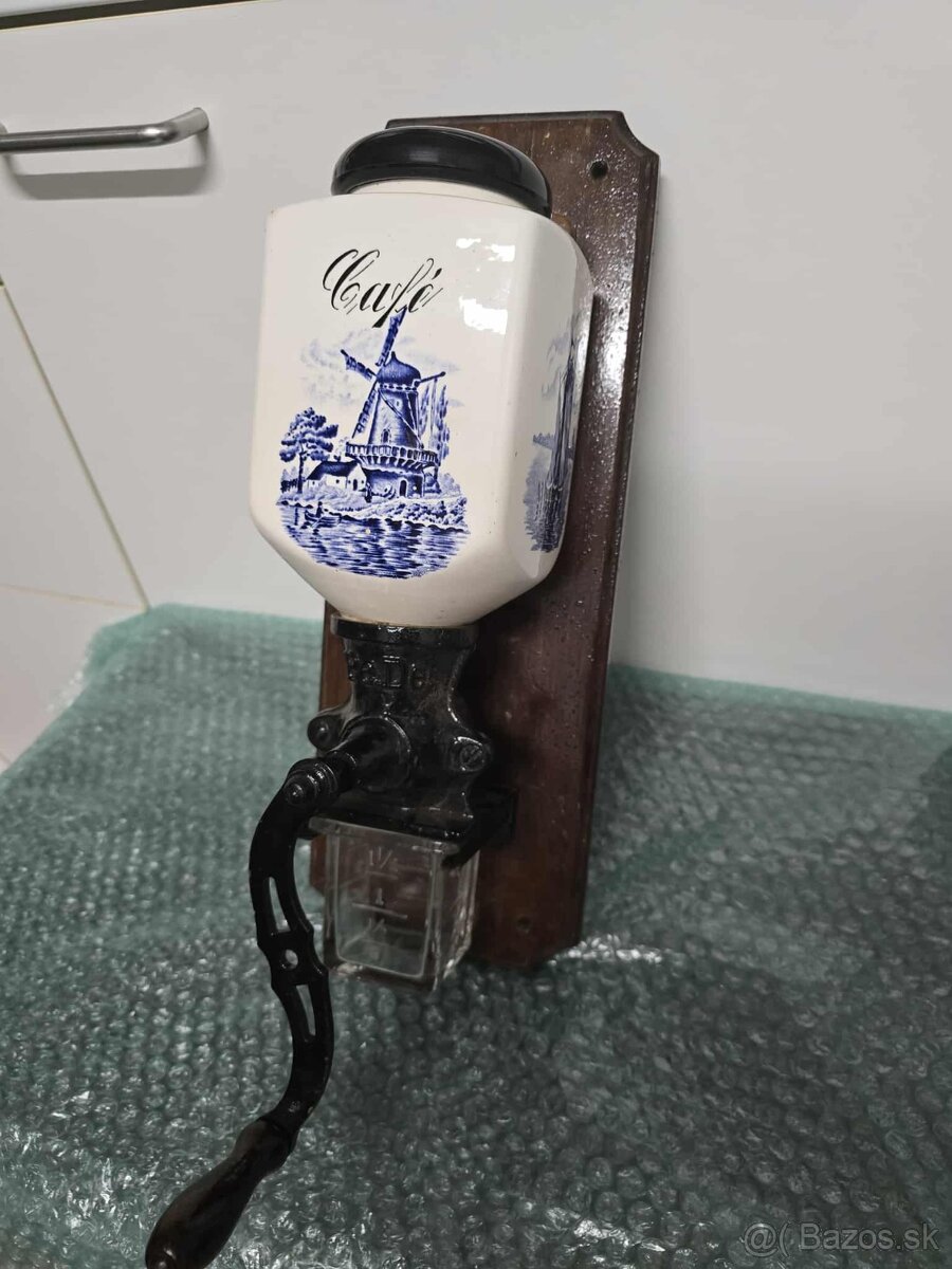 Nástenný mlynček na kávu PEDE - 8