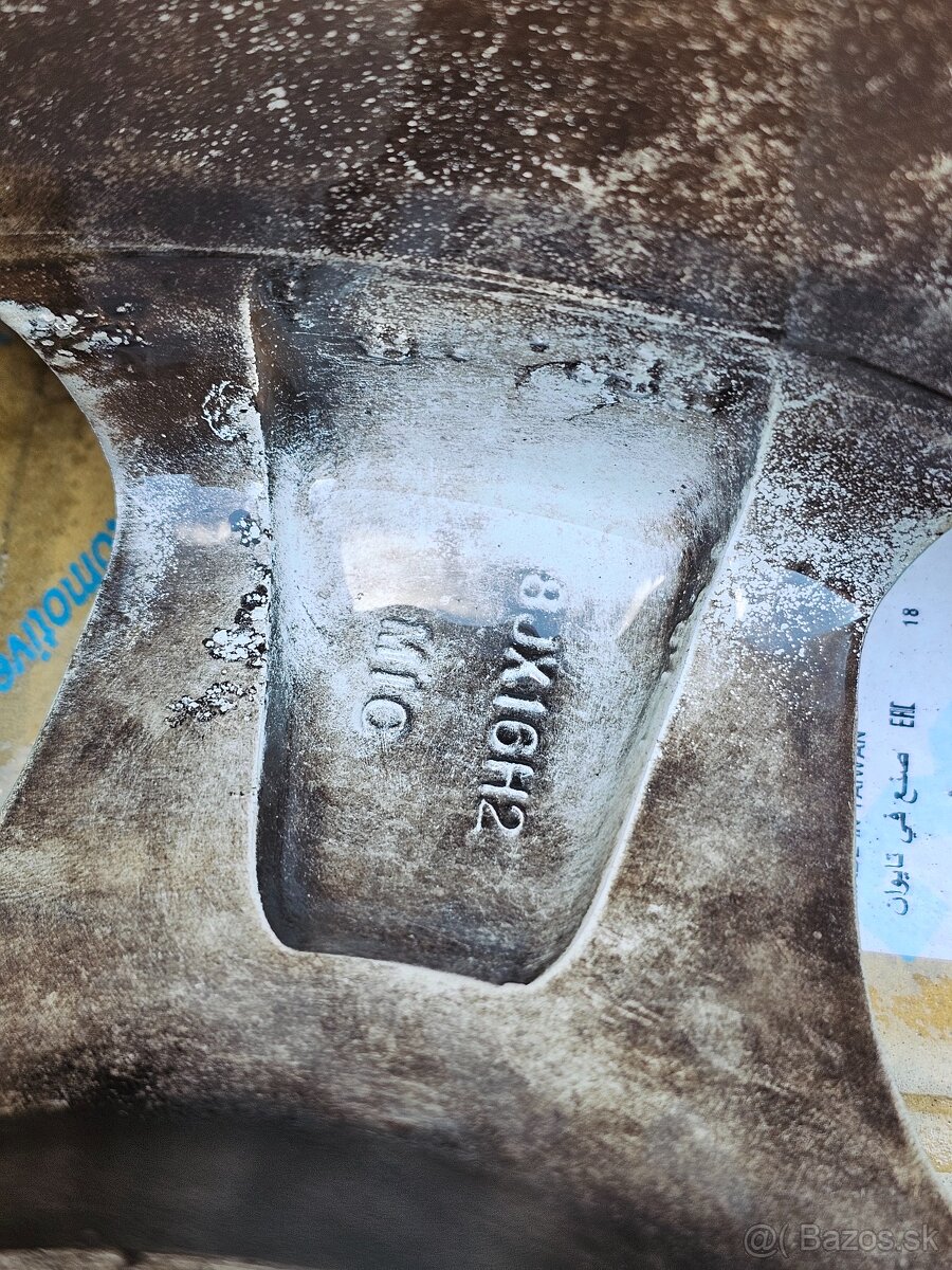 Predám disky na mitsubishi Pajero DOTZ - 8