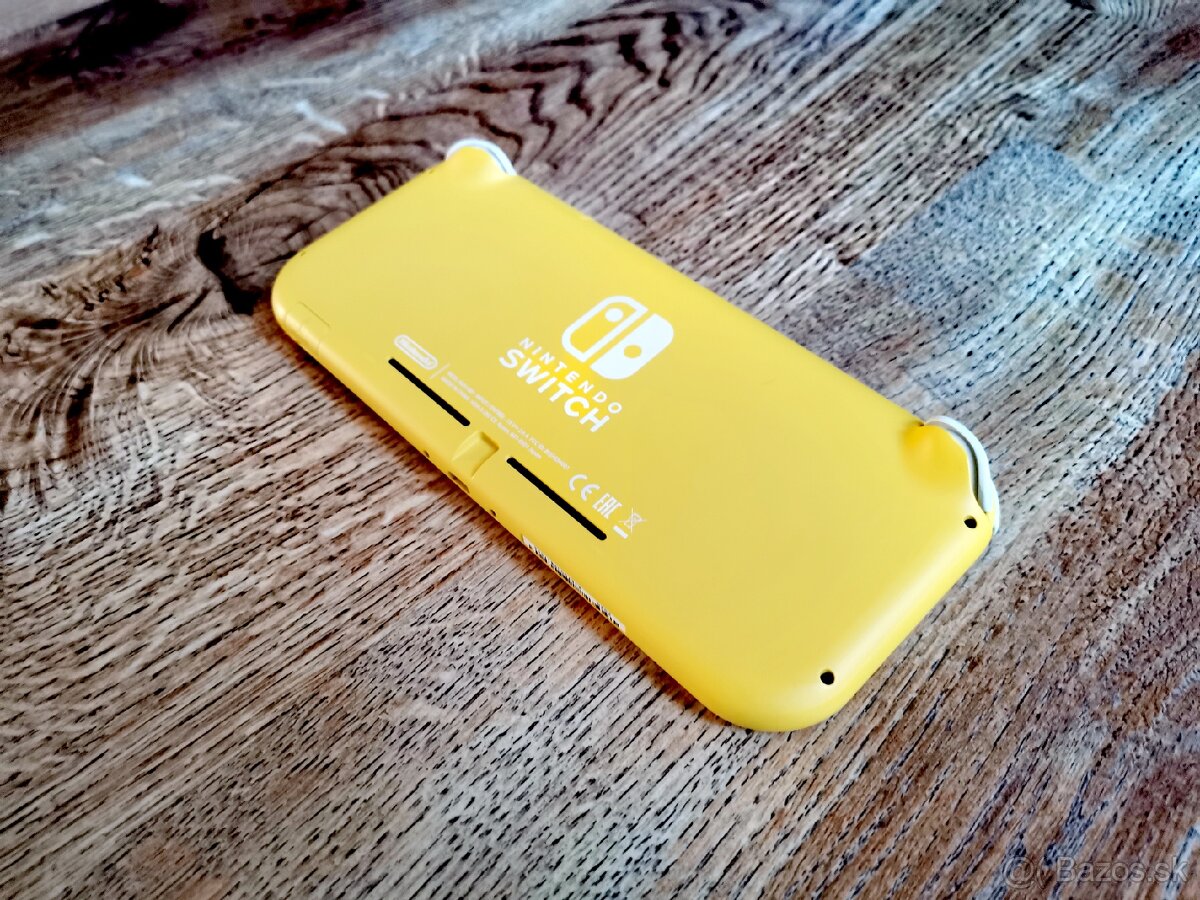 Nintendo Switch Lite - 8
