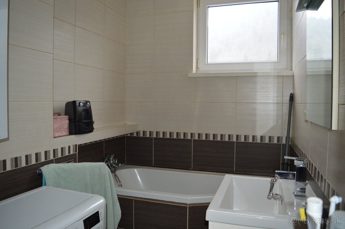 2-izbový, priestranný byt s malým balkónom. -VÝRAZNÁ ZĽAVA- - 8