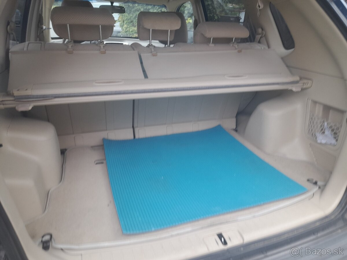 Hyundai Tuscon 2,0 CRDi, rok 6/2007 - dovoz - 8