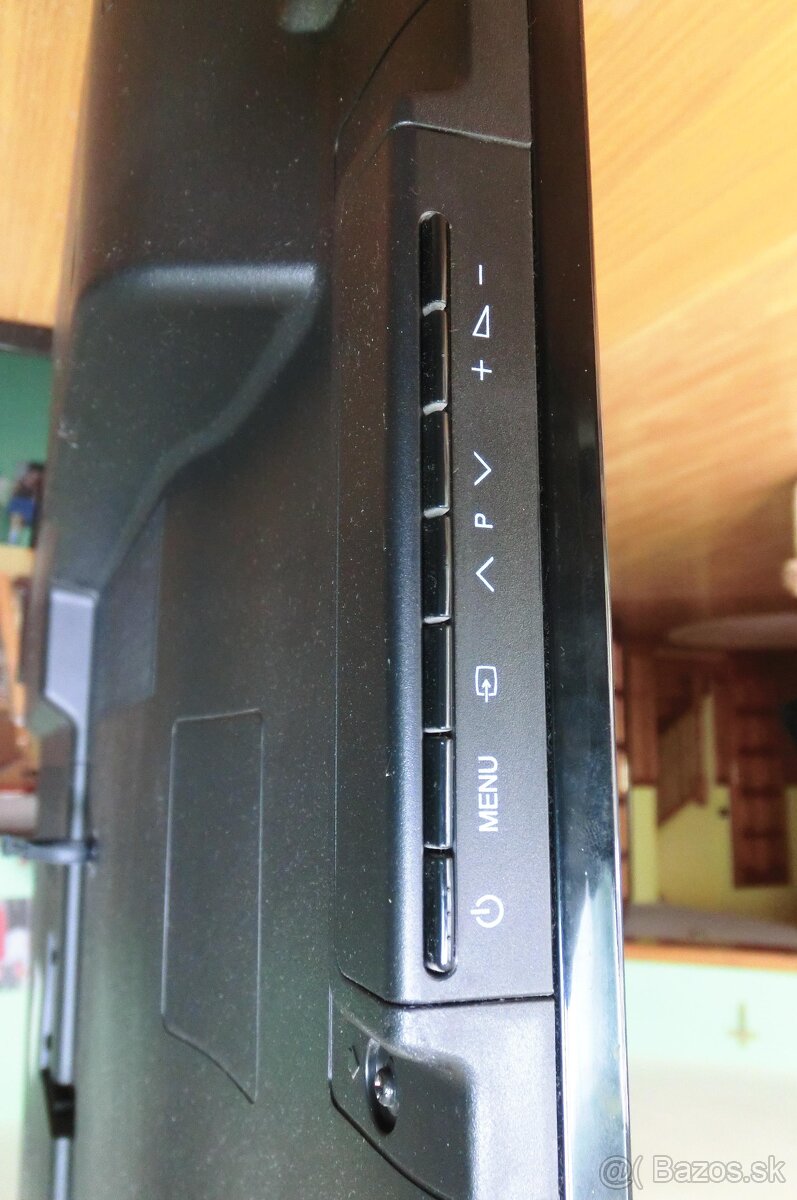 LCD televízor SHARP LC-60LE740E . - 8