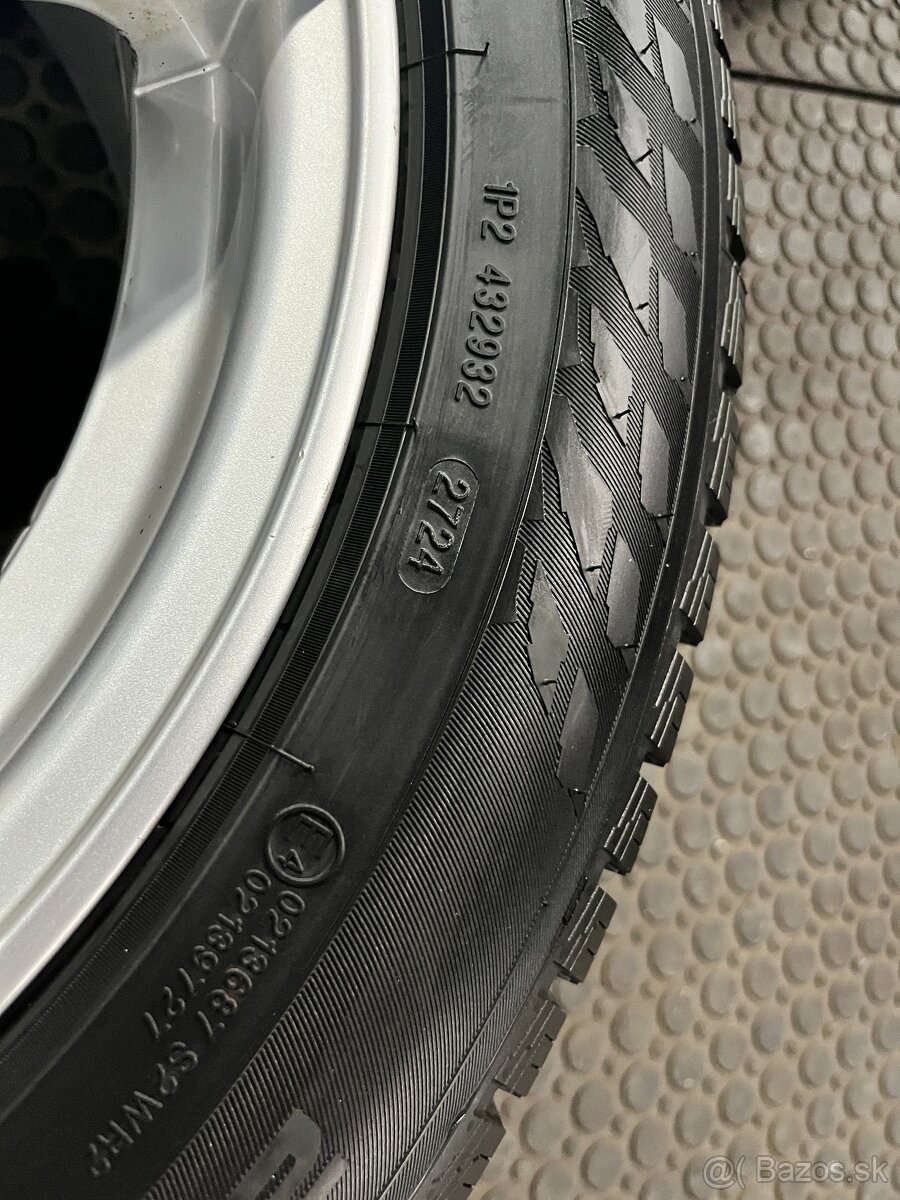 205/55R16 Nokian, 5x108 Dezent - 8